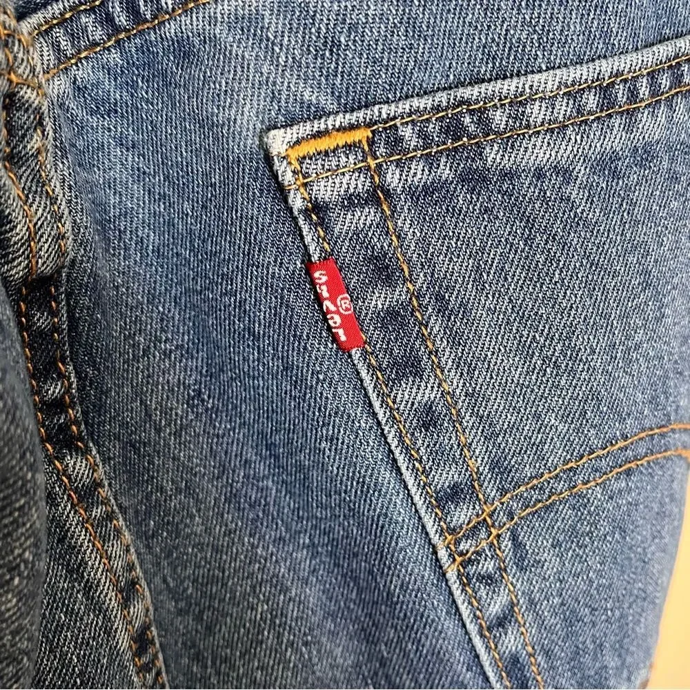 Levi's 505 Regular Fit Straight Leg Jeans in Begonia Overt Blue Size 38